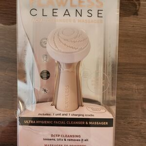 Flawless Cleanse Facial Cleanser & Massager - Cream